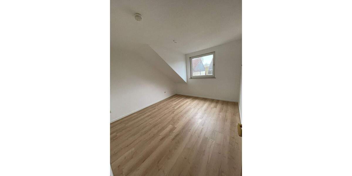 Etagenwohnung Bochum Harpen - 2 Zimmer, 83 m&sup2;, 187.500&euro; | Angebot:25409922