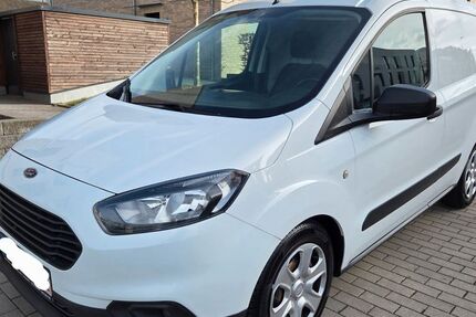 Ford Transit Courier 108.000 km 8.490 &euro; Dortmund 44263