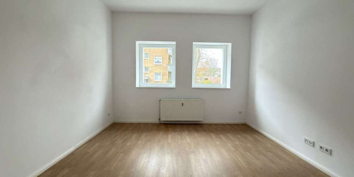 Exklusives Investment: Kernsaniertes Mehrfamilienhaus mit Balkon und Terrasse 10 zimmer