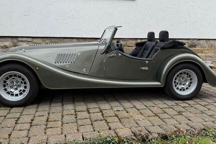 Morgan Plus 4