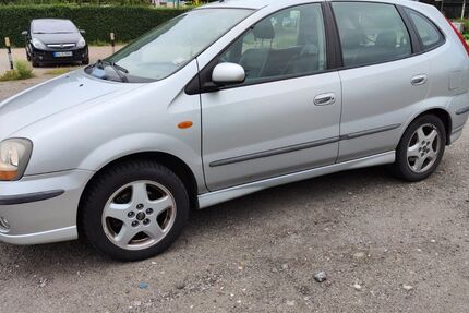 Nissan Almera Tino 100.000 km 1.990 &euro; Dortmund 44143