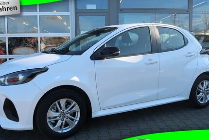 Mazda 2 Hybrid 3.000 km 22.480 &euro; Marl 45772
