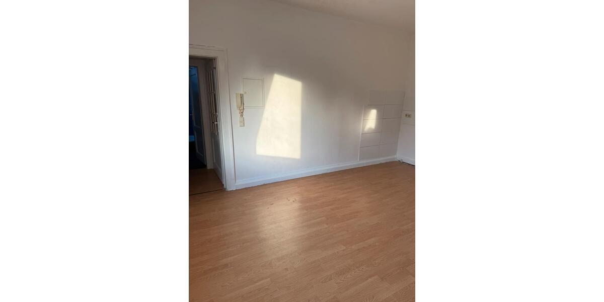 Dachgeschoßwohnung Wuppertal Gemarkung Langerfeld - 2 Zimmer, 65 m&sup2;, 450&euro; | Angebot:25421967