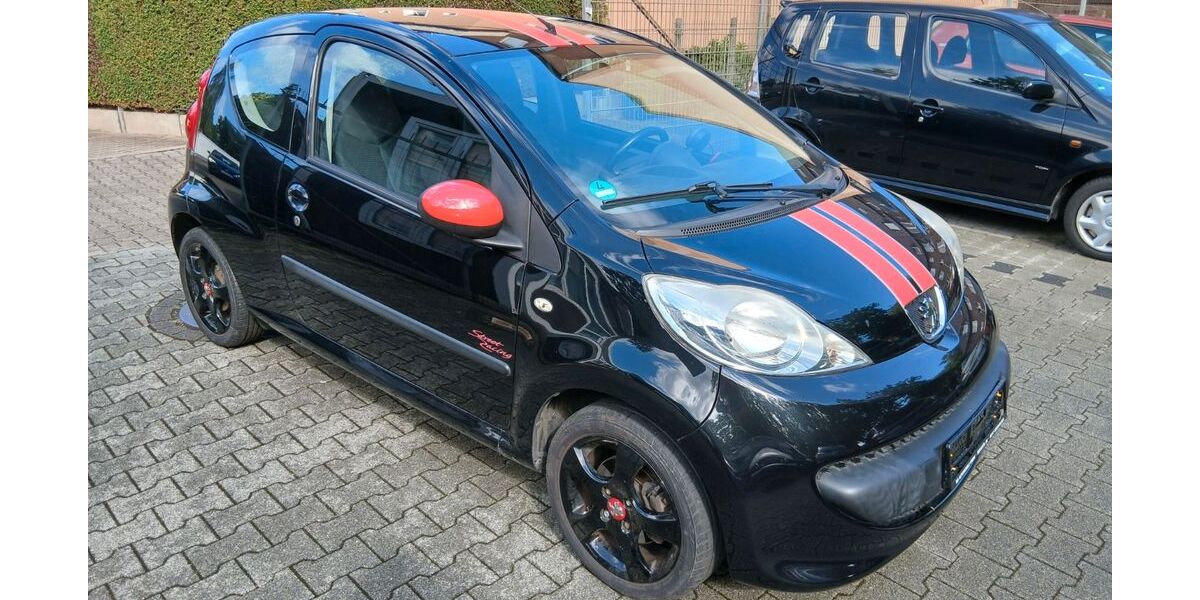 Peugeot 107 125.000 km 2.999 € Oberhausen 46117