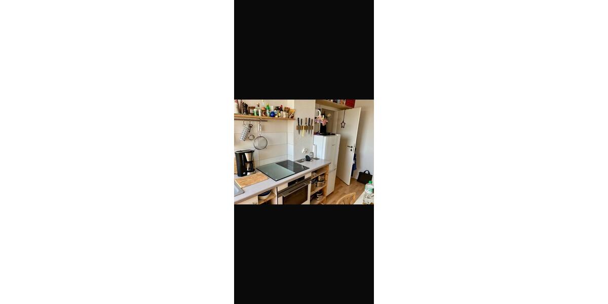 Dachgeschoßwohnung Essen Stadtbezirk VIII - 2 Zimmer, 55 m&sup2;, 606&euro; | Angebot:25612862