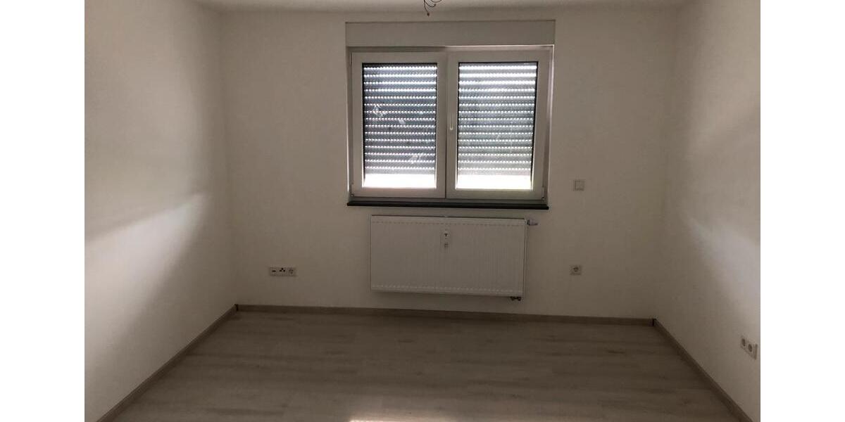 DG Wohnung mit Balkon in Oberhausen-Holten 3.5 zimmer
