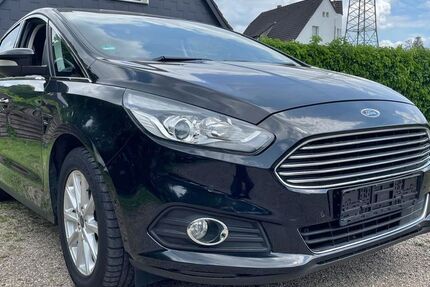 Ford S-Max 100.000 km 14.990 &euro; Mülheim a. d. Ruhr 45472