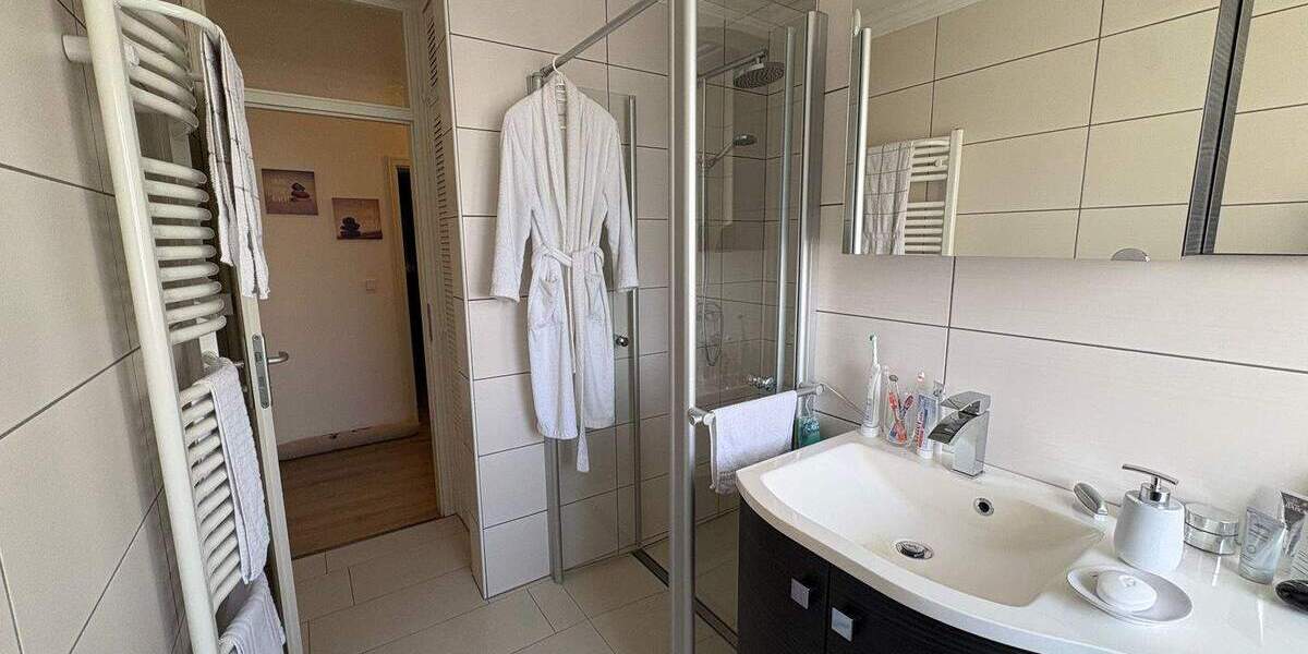 Etagenwohnung Wuppertal Langerfeld - 5 Zimmer, 132 m&sup2;, 289.000&euro; | Angebot:25401705