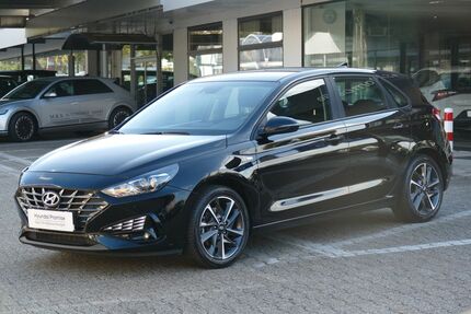 Hyundai i30 68.000 km 15.490 € Schwelm 58332