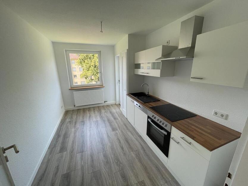 2 Zi. Wohnung in zentraler Lage zimmer