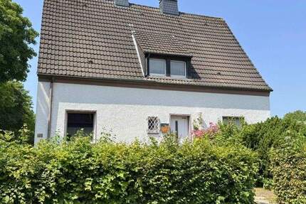 EIN- ODER ZWEIFAMILIENHAUS MIT GARTEN IN GUTER LAGE VON DORTMUND-NETTE 5 zimmer
