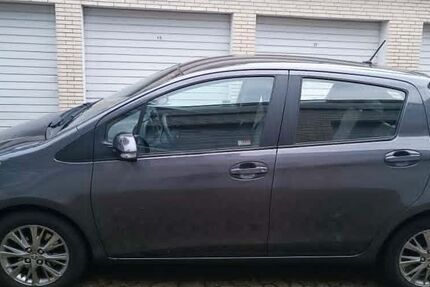 Toyota Yaris 90.443 km 11.900 &euro; Bochum 44795