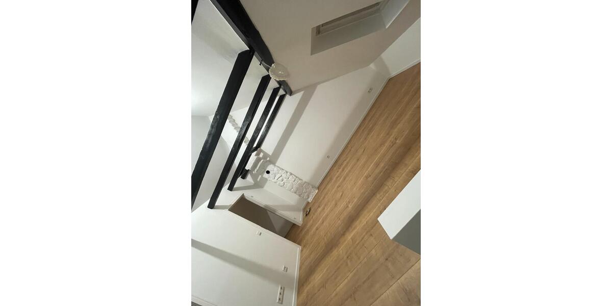 Charmante Doppelhaushälfte mit großem Garten im Duisburger Süden 4 zimmer