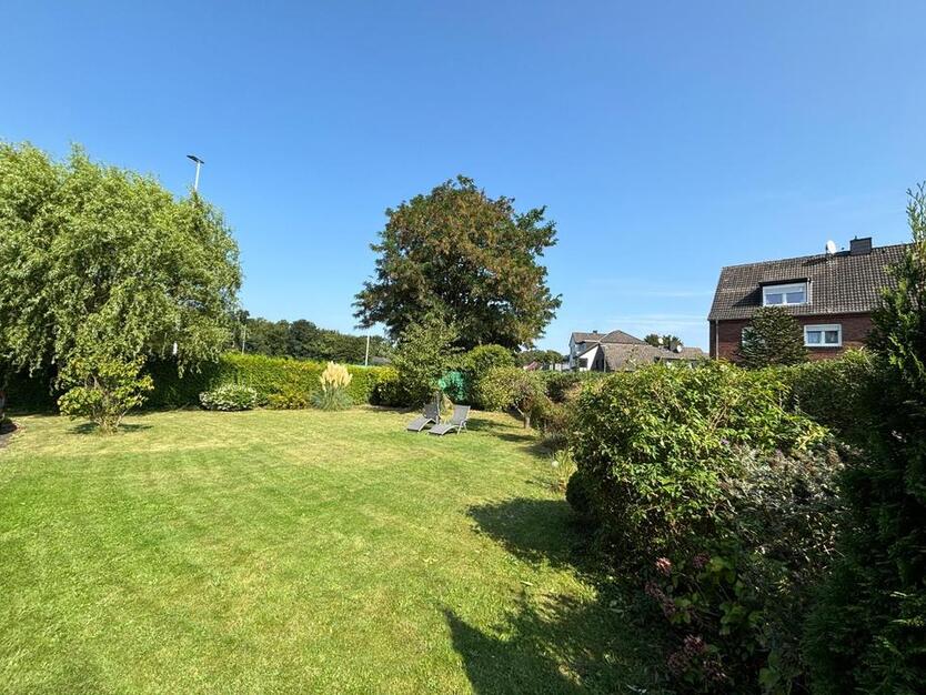 Doppelhaushälfte mit großem Garten in Ickern
