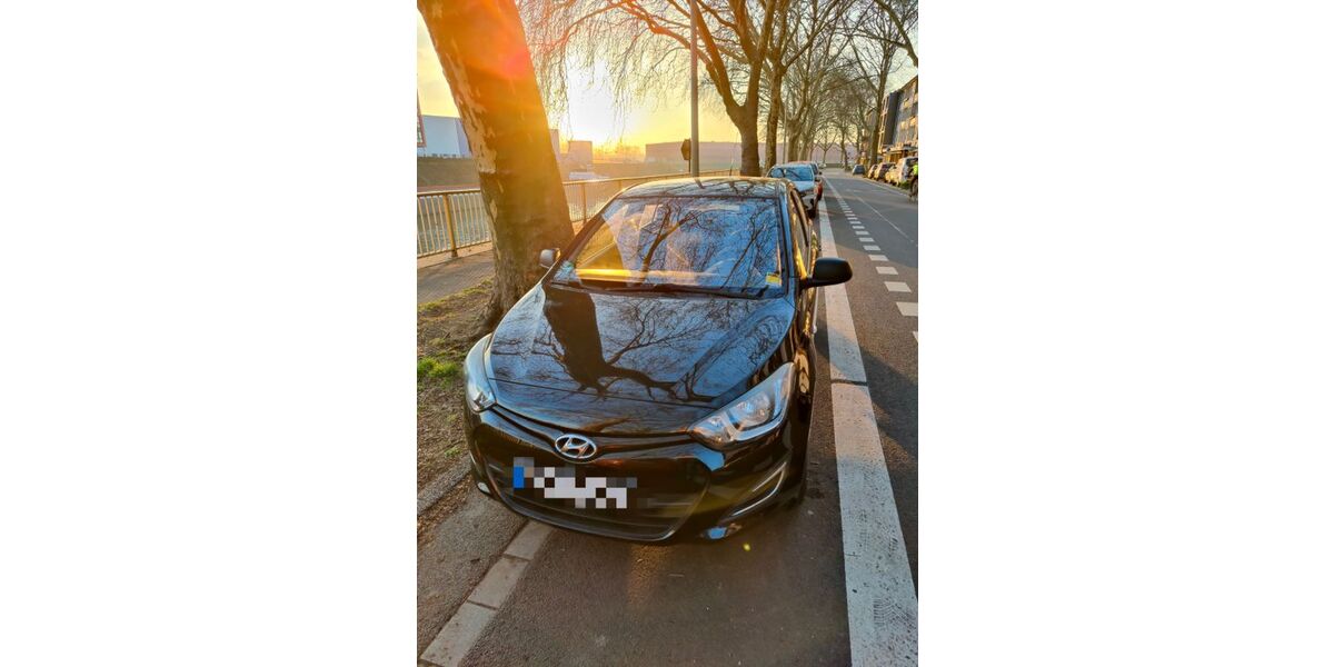 Hyundai i20 154.535 km 3.999 &euro; Duisburg 47119