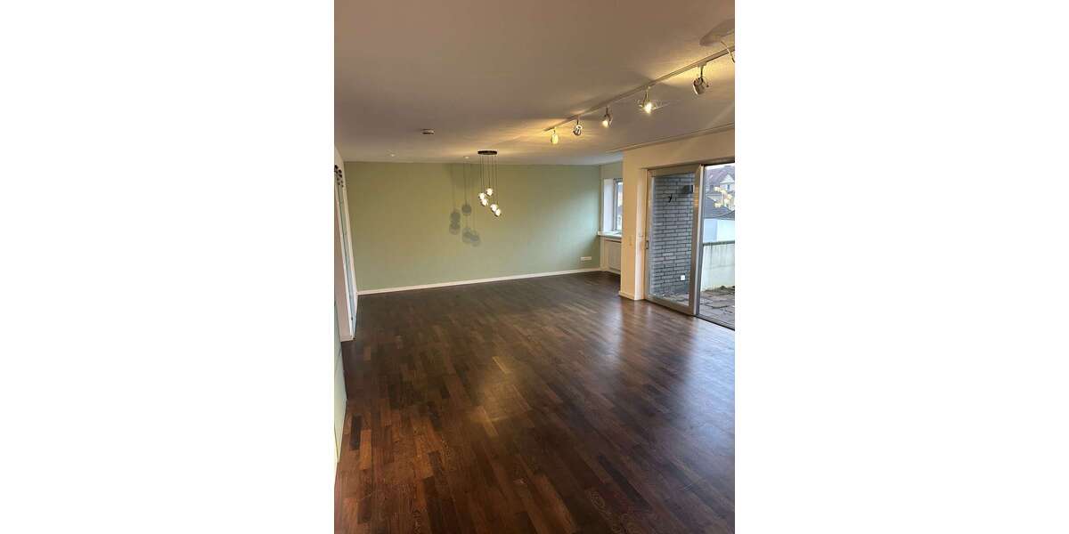 Etagenwohnung Duisburg Duisburg-Mitte - 3 Zimmer, 103 m&sup2;, 950&euro; | Angebot:25223991