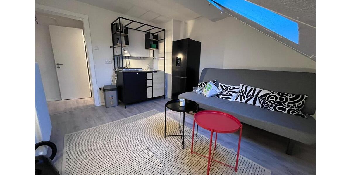 Möblierte Wohnung im 5-Parteienhaus mit Gemeinschaftsterrasse 1 zimmer