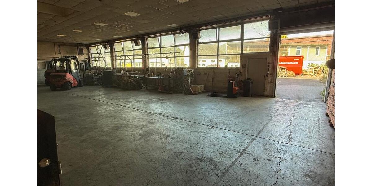 5000 m² Freifläche + 340 m² Halle Büro Lager Gewerbefläche zimmer