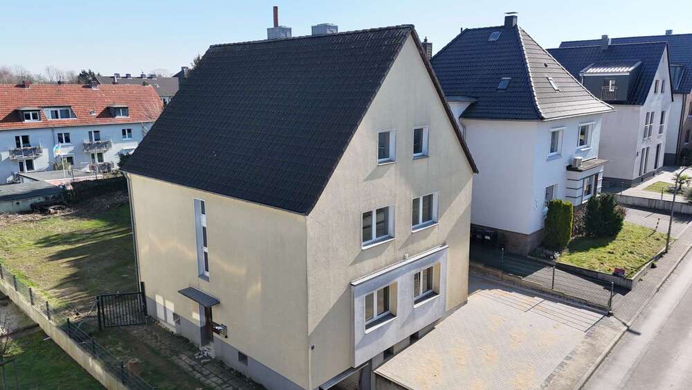 Einfamilienhaus Bochum Eppendorf - 11 Zimmer, 220 m&sup2;, 499.000&euro; | Angebot:26901122