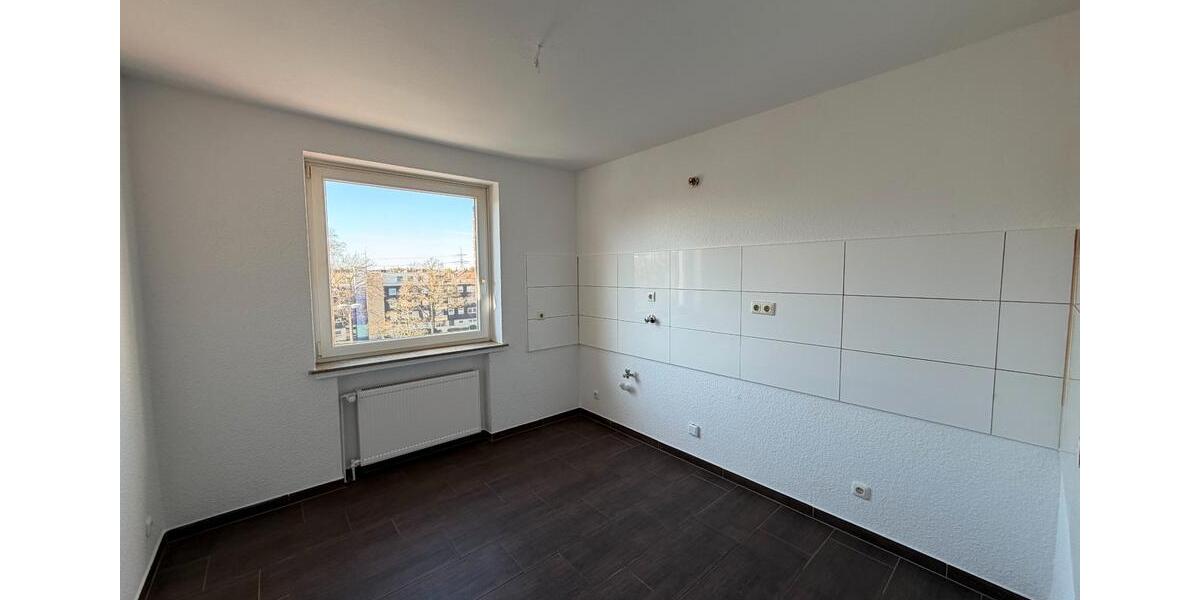 Etagenwohnung Gelsenkirchen Ückendorf - 3 Zimmer, 81 m&sup2;, 730&euro; | Angebot:26060278