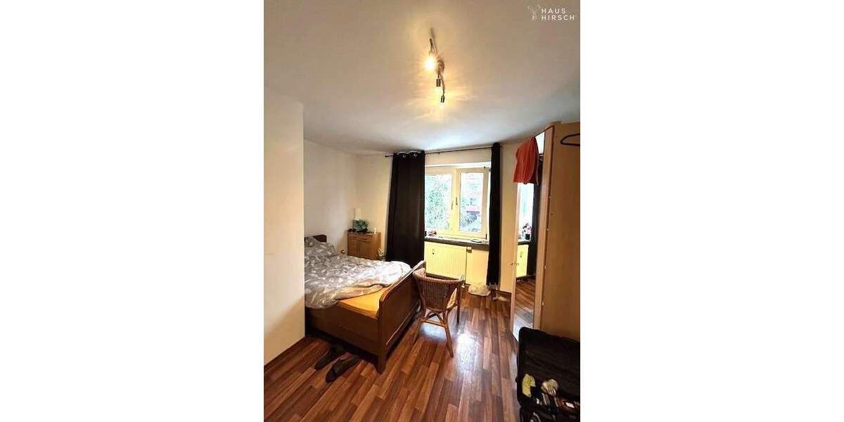 Mehrfamilienhaus mit 5 Stellplätzen und großem Grundstück mit Carport 1 zimmer