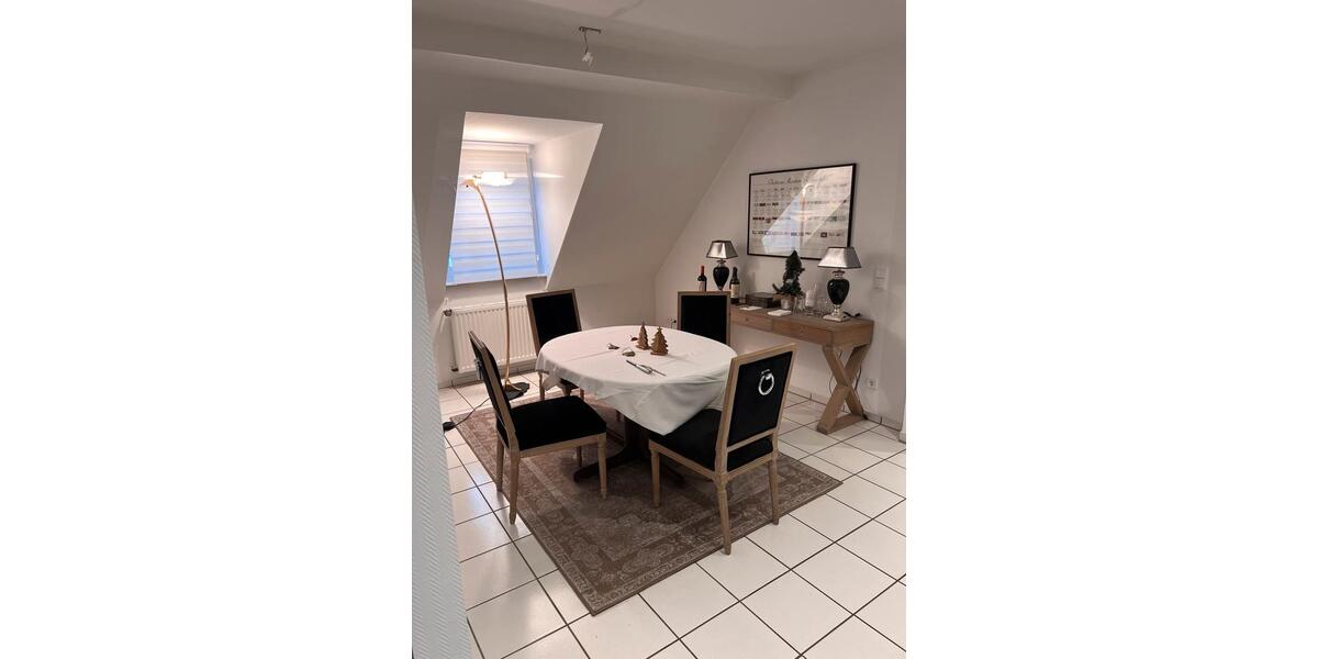 Dachgeschoßwohnung Gelsenkirchen Resse - 4 Zimmer, 138 m&sup2;, 990&euro; | Angebot:26322223