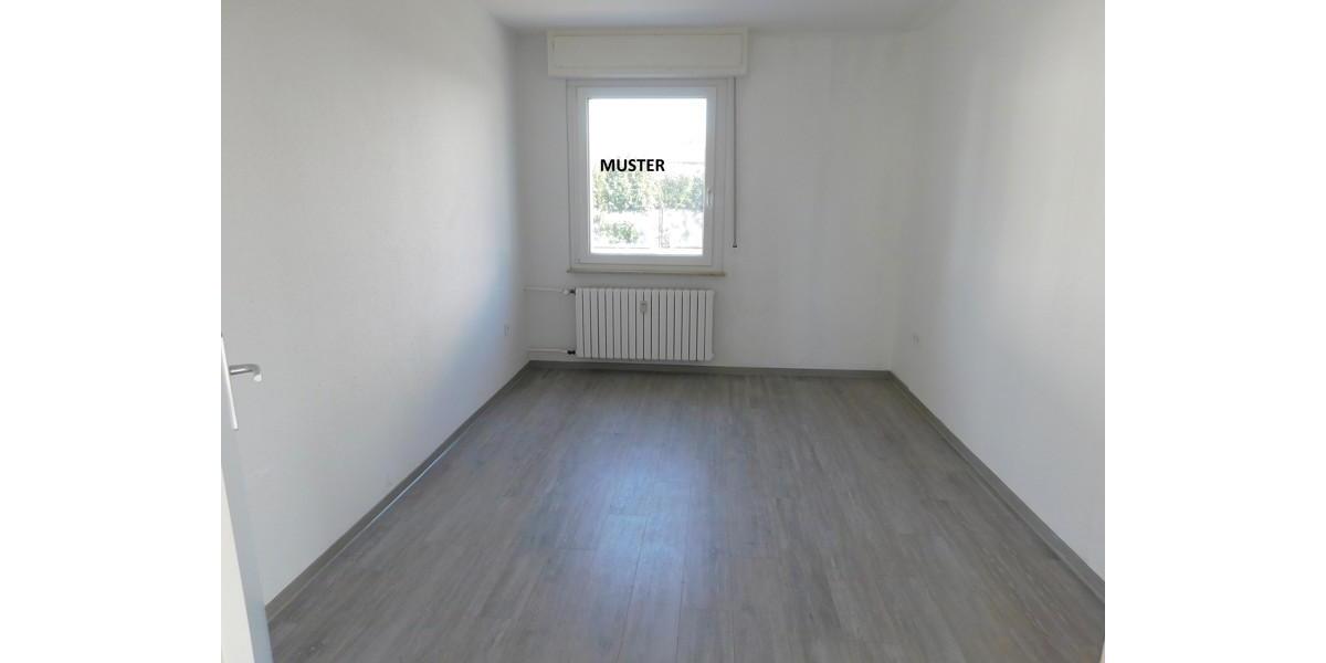 Schöne Erdgeschosswohnung mit Balkon, mit etwas Farbe einzugsbereit! 3 zimmer