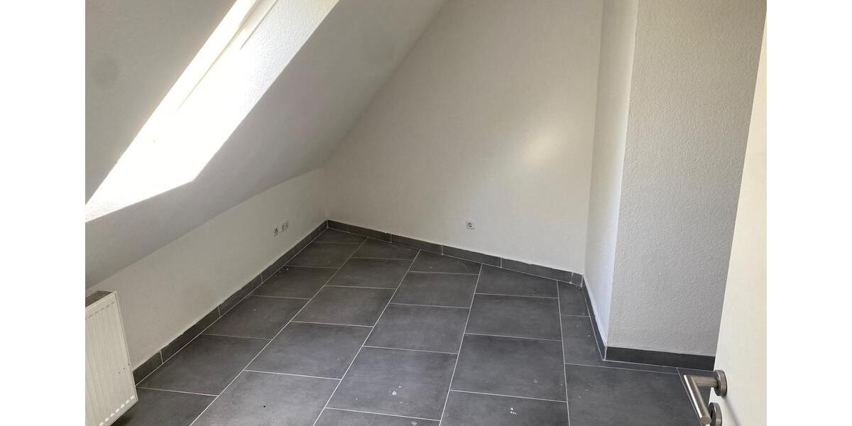 Dachgeschoßwohnung Dortmund Mengede - 3 Zimmer, 53 m&sup2;, 700&euro; | Angebot:26396483
