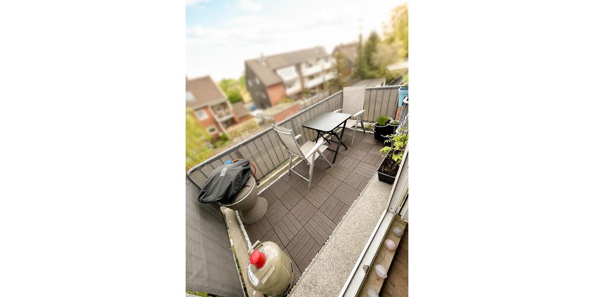 Dachgeschoßwohnung Duisburg Huckingen - 3 Zimmer, 70 m&sup2;, 200.000&euro; | Angebot:27425714
