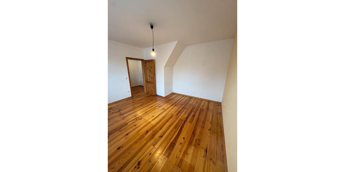 Doppelhaushälfte Duisburg Duisburg-Mitte - 4.5 Zimmer, 120 m&sup2;, 1.300&euro; | Angebot:25297593