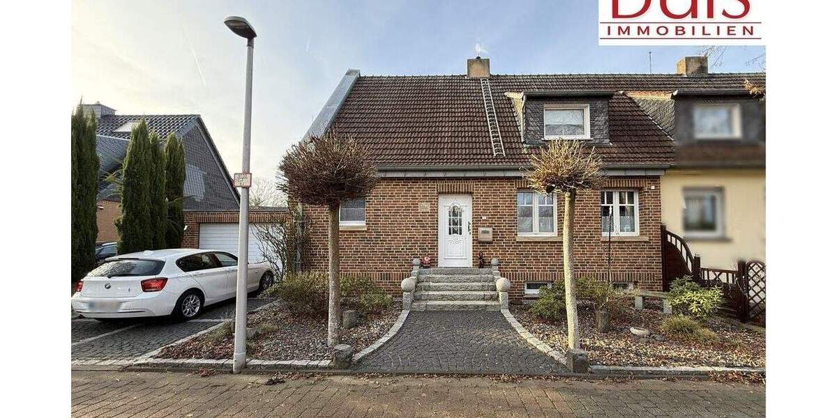 Einziehen und Glücklich sein! Keine großen Sanierungen, Spielstraße, Doppelgarage, Traumgarten.... 5 zimmer