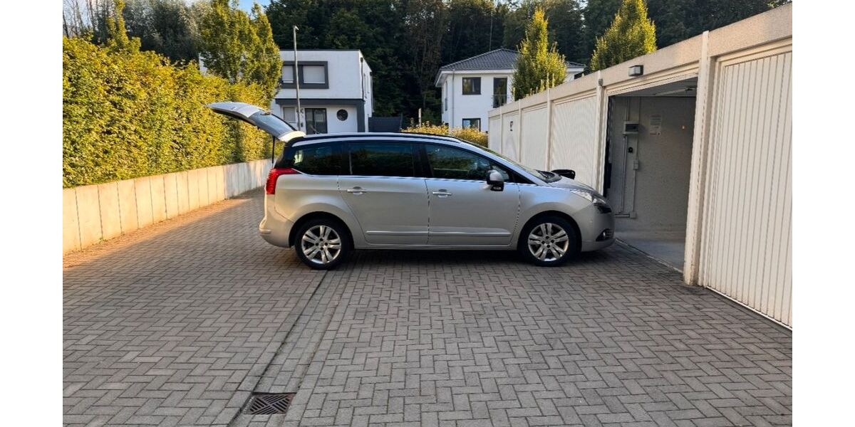 Peugeot 5008 177.500 km 5.950 &euro; Bochum 44892