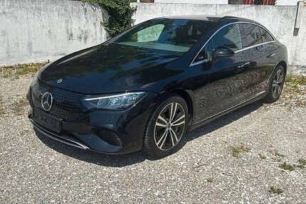 Mercedes EQE