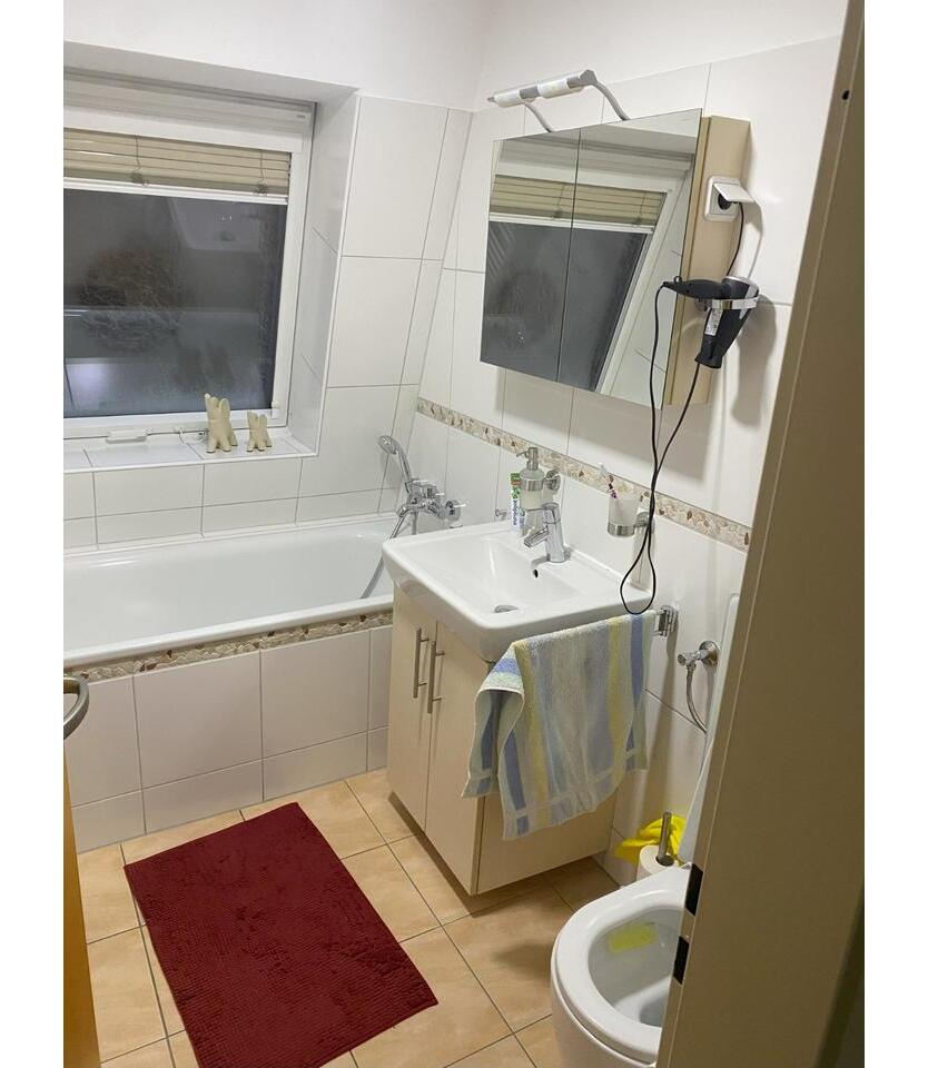 Wohnung mit Balkon, Essen-Heisingen ,69 m² Keller , TG