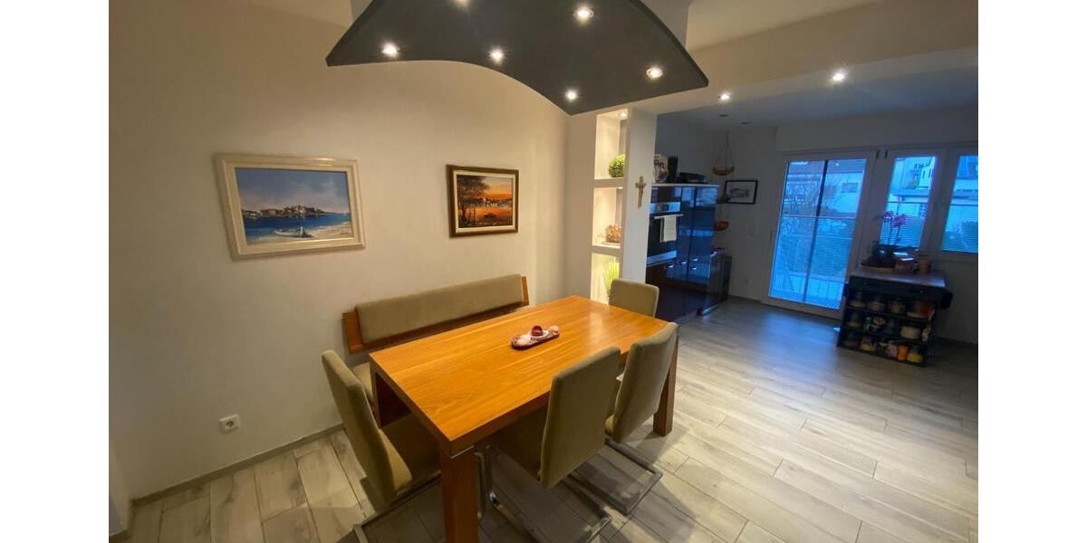 Doppelhaushälfte Duisburg Huckingen - 7 Zimmer, 120 m&sup2;, 649.000&euro; | Angebot:24714672