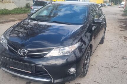 Toyota Auris 280.505 km 6.900 &euro; Essen 45326
