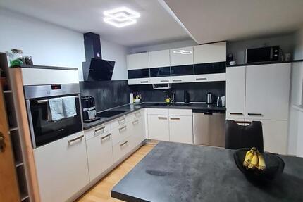 ruhige Dachgeschosswohnung OB Dümpten 1 zimmer