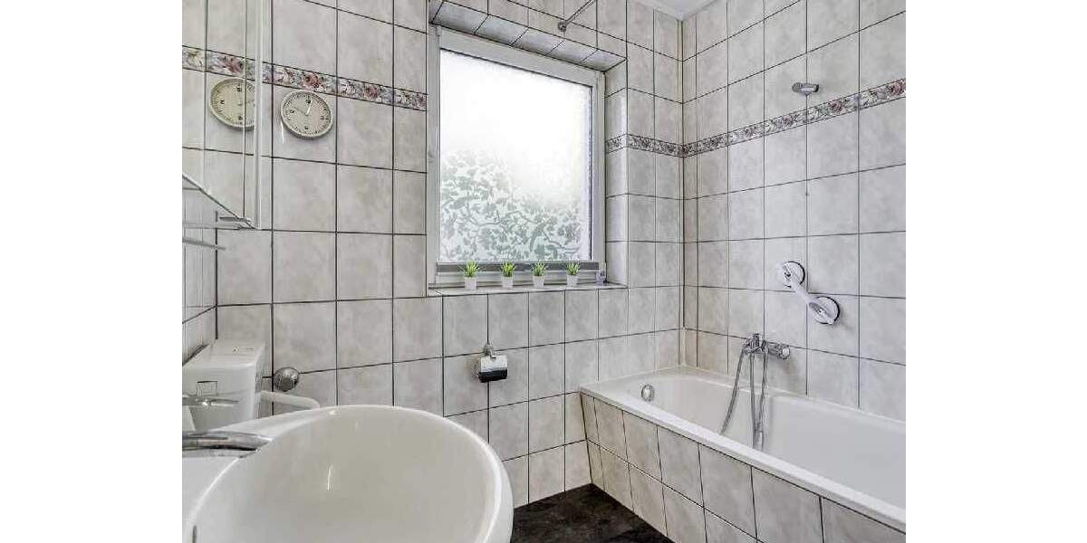 Etagenwohnung Ratingen Zentrum - 3 Zimmer, 77 m&sup2;, 248.700&euro; | Angebot:25727911