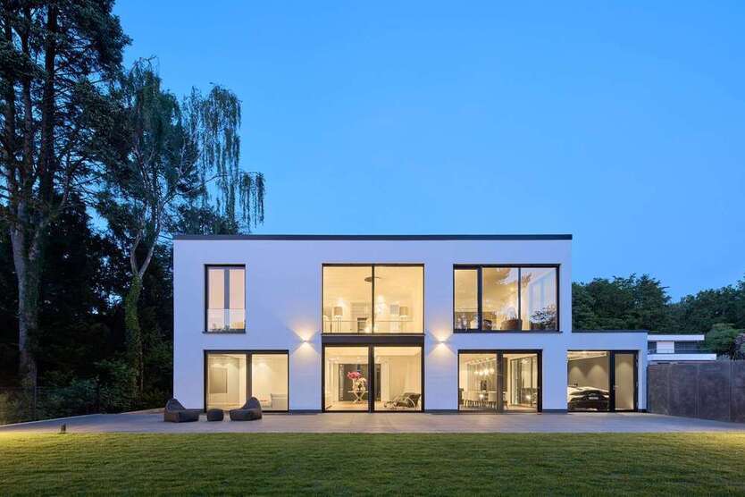 Haus zum Kaufen in Mülheim an der Ruhr Broich 4.250.000 € 492 m²