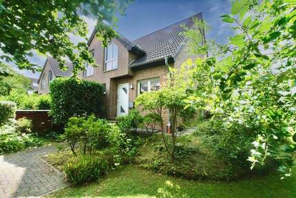 Familientraum in Wittlaer - Reihenendhaus mit großem Garten 4 zimmer