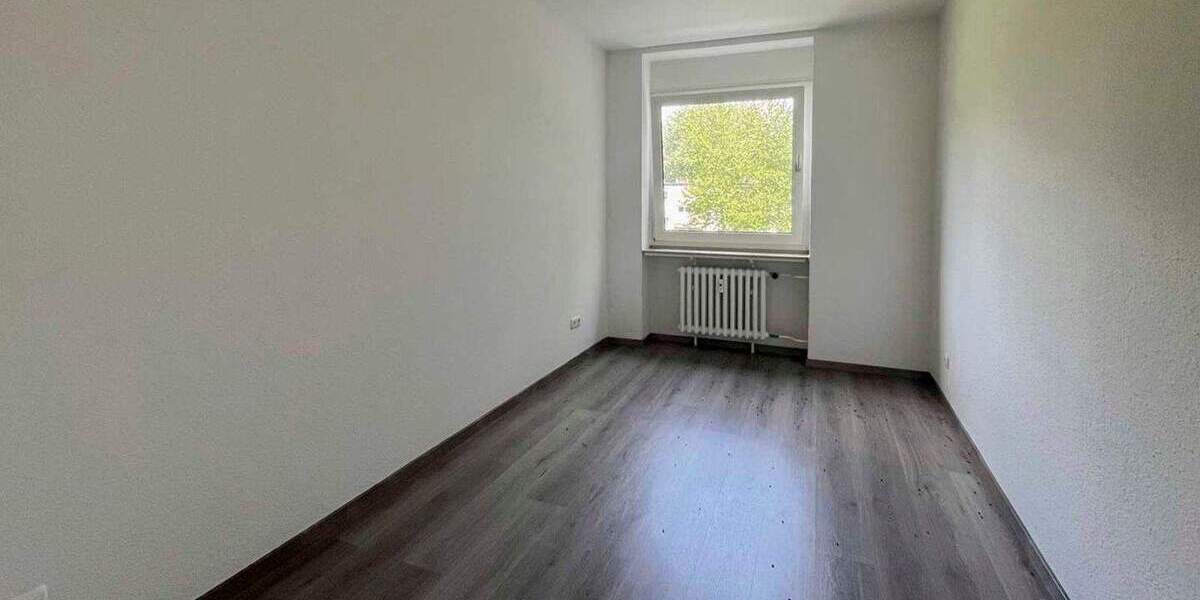 Etagenwohnung Dinslaken Bruch - 6 Zimmer, 152 m&sup2;, 311.000&euro; | Angebot:25178219
