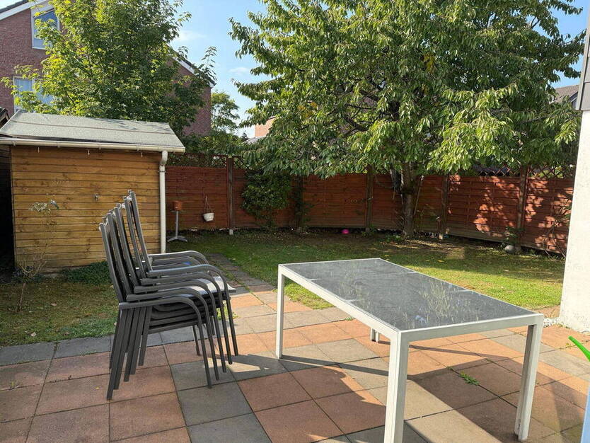 Einfamilienhaus prov.frei, wunderschöne Siedlung 5 zimmer