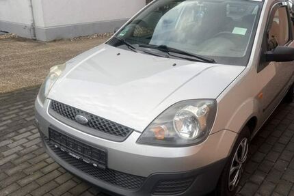 Ford Fiesta 163.660 km 2.749 &euro; Bochum 44805