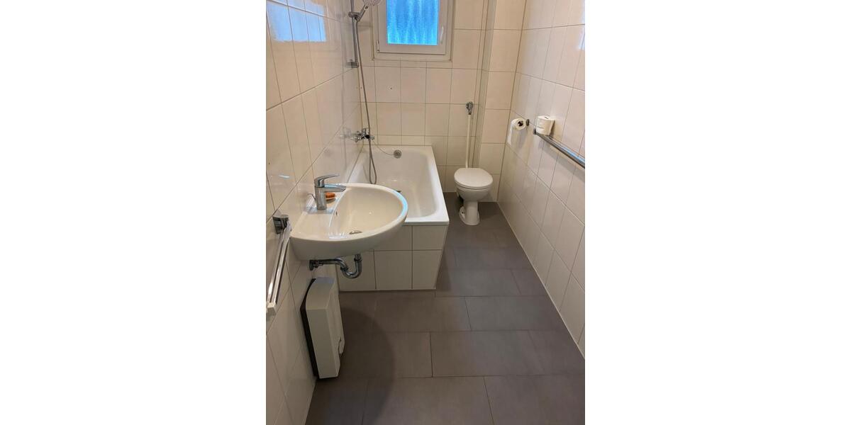 Helle 3-Zimmer-Wohnung mit ca. 98 m² – großzügiger Wohnbereich, Küche inkl. 3 zimmer