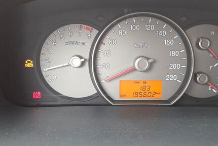 Kia Carens 195.000 km 1.100 &euro; Duisburg 47178