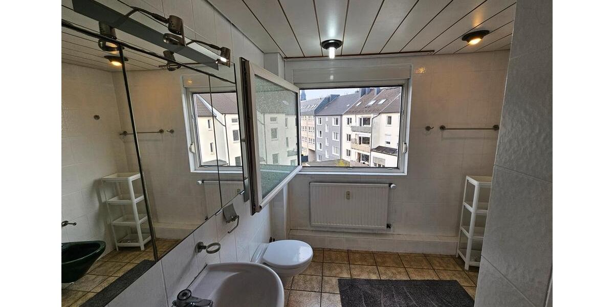 Dachgeschoßwohnung Bochum Bochum-Mitte - 1 Zimmer, 20 m&sup2;, 400&euro; | Angebot:25625225