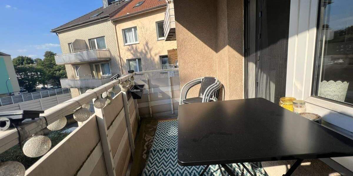 Sieben Mehrfamilienhäuser in Essen und Oberhausen- ein Eigentümer. 1 zimmer