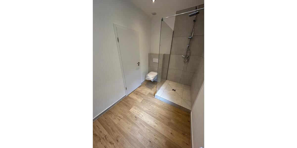 Etagenwohnung Wuppertal Arrenberg - 3 Zimmer, 64 m&sup2;, 774&euro; | Angebot:25539396