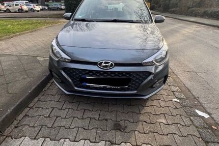 Hyundai i20 90.000 km 12.000 &euro; gelsenkirchen 45884