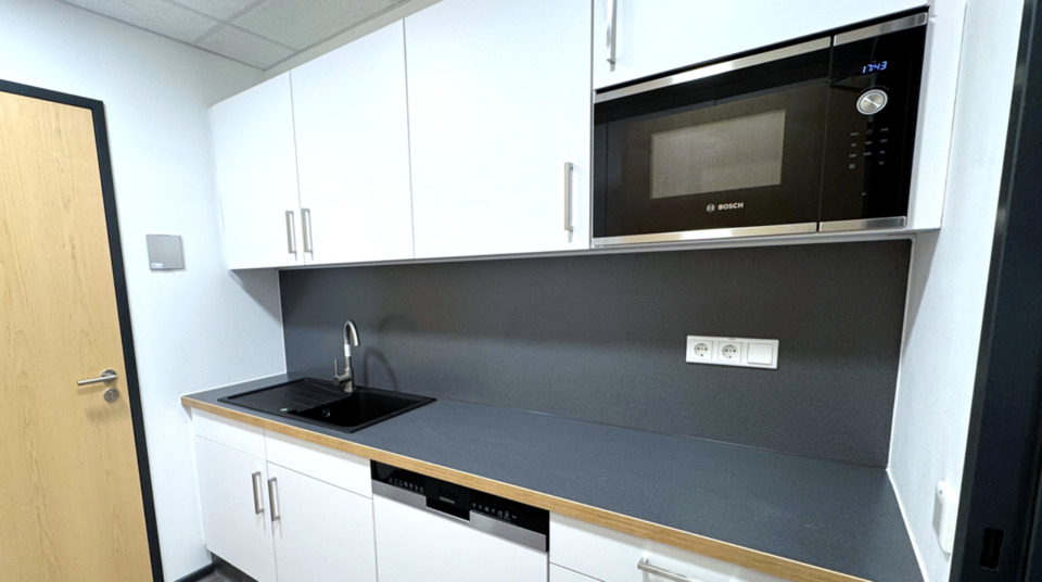 Büro- und Werkstattflächen im Zentrum für Produktionstechnologie auf PHOENIX-West zimmer